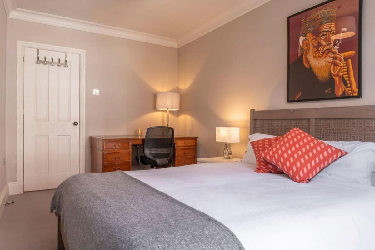 A Regal Abode - Marylebone - By Frankie Says Apartman London Kültér fotó